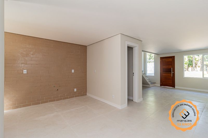 Casa 3 quartos  no bairro Laranjal