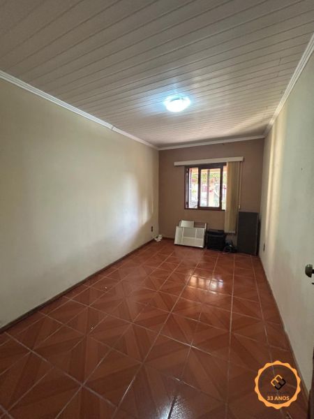 Casa 3 quartos  no bairro Laranjal