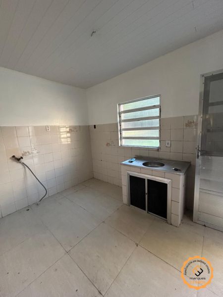 Casa 3 quartos  no bairro Laranjal