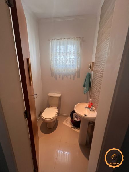 Sobrado 3 quartos  no bairro Areal
