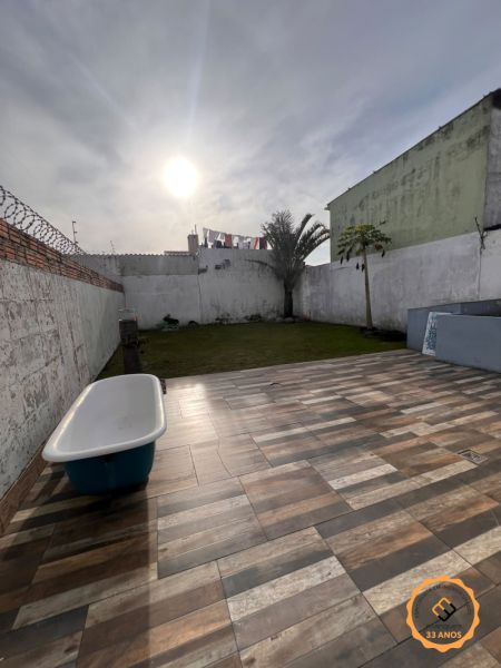 Sobrado 3 quartos  no bairro Areal