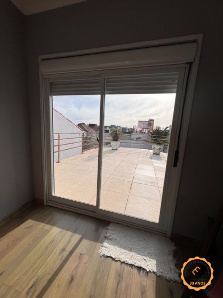 Sobrado 3 quartos  no bairro Areal