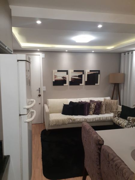 Apartamento 2 dormitórios no bairro Três Vendas