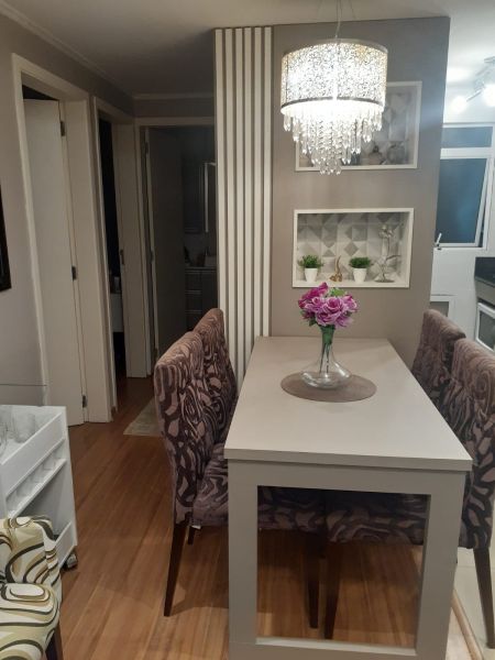 Apartamento 2 dormitórios no bairro Três Vendas