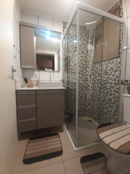 Apartamento 2 dormitórios no bairro Três Vendas
