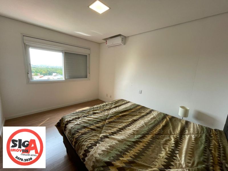 APARTAMENTO MOBILIADO COM 02 VAGAS ESTACIONAMENTO.