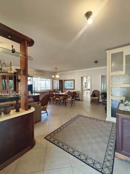 Casa 3 quartos no bairro Sagrada Família