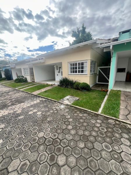 Casa 2 quartos no bairro Nossa Senhora de Fátima