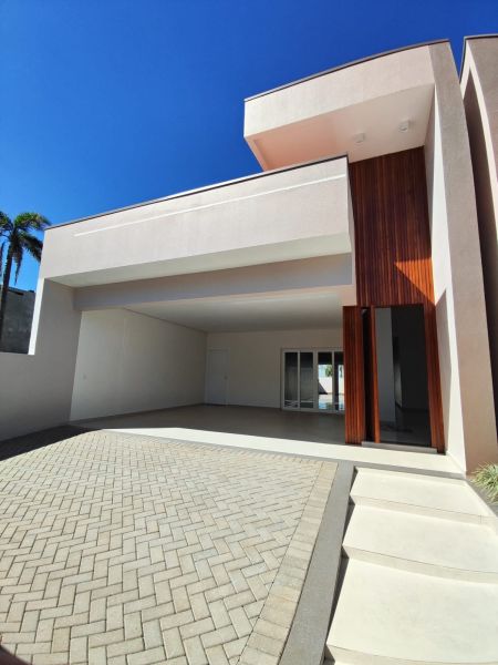Casa 3 quartos no bairro Jardim do Prado