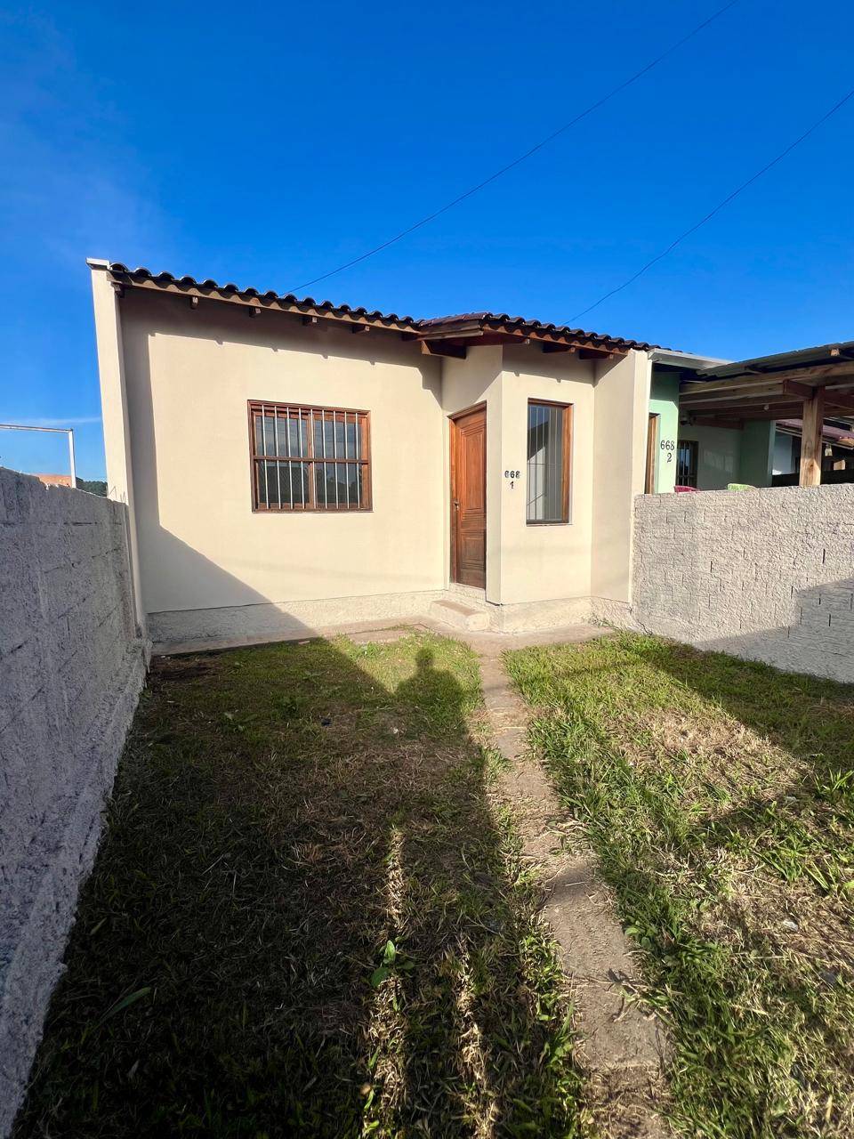 Casa 2 quartos  no Mundo Novo