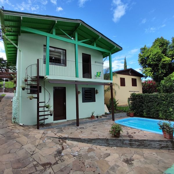 Casa 3 quartos no bairro Santa Rosa