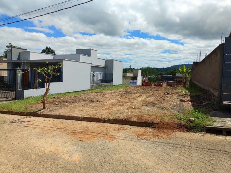 Terreno no bairro Santa Rosa