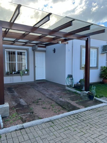 Casa em Condomínio 2 quartos no bairro Santa Terezinha