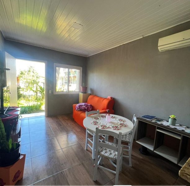 Casa 2 quartos no bairro Santa Rosa