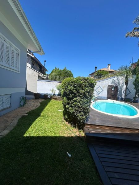 Casa 4 quartos no bairro Nossa Senhora de Fátima