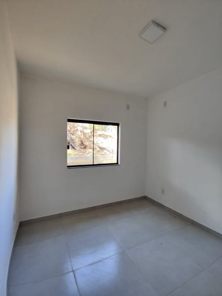 Casa 2 quartos no bairro Tucanos