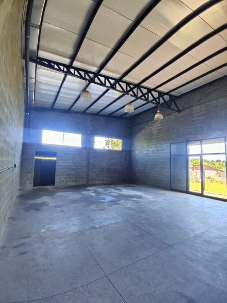 PrÃ©dio no bairro Santa Rosa