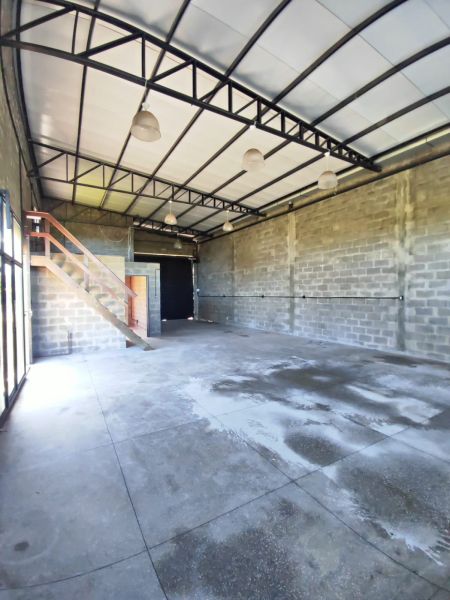 PrÃ©dio no bairro Santa Rosa