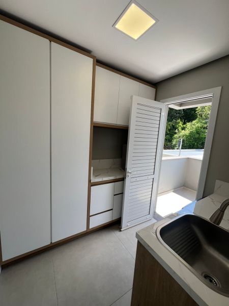 Apartamento 3 quartos no bairro Morro do Leoncio