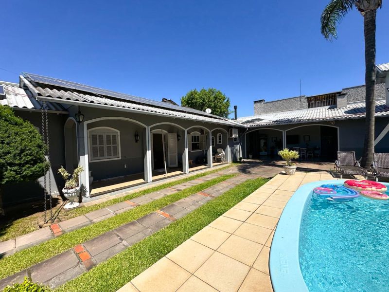 Casa 3 quartos no bairro Petrópolis