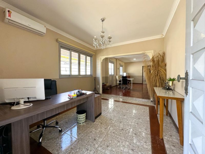 Casa 3 quartos no bairro Petrópolis