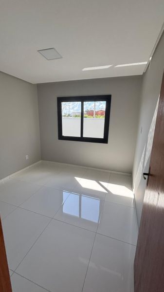 Casa 2 quartos no bairro Empresa