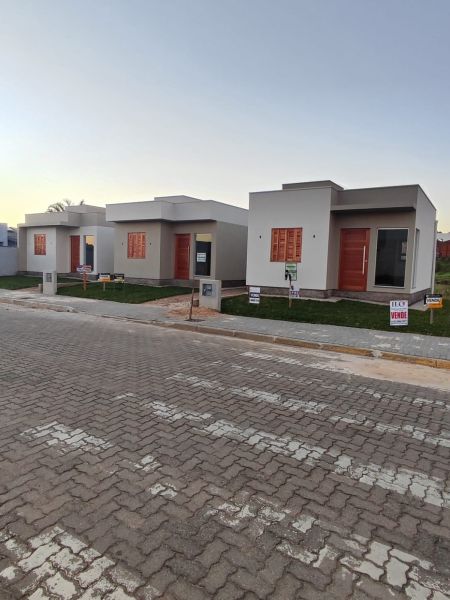 Casa 2 quartos no bairro Centro