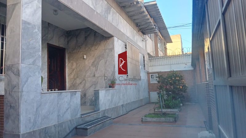 VENDO CASA LINEAR 172m2 3Qtos, Sute, 5 Vagas - Vila da Penha