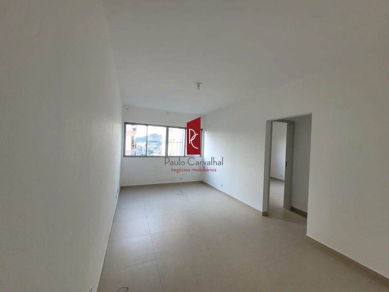 VENDO APARTAMENTO 2 Qtos + DEP completa, 68 m² - Vila da Penha