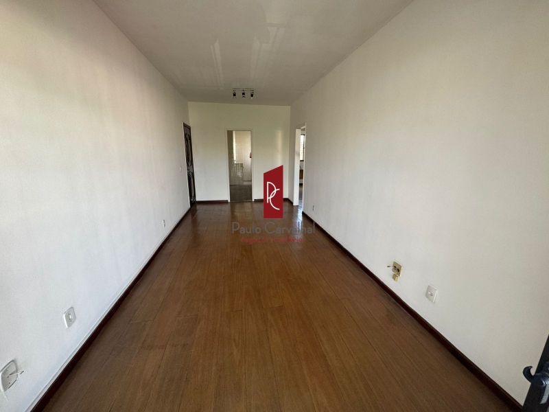 VENDO TIMO APARTAMENTO 2Qtos + DEP completa, 73m2 + VAGA - Vila da Penha