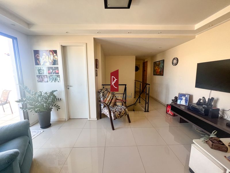 VENDO Maravilhosa COBERTURA Duplex de 3Qtos, Sute + 197m2 - Vila Esplndida