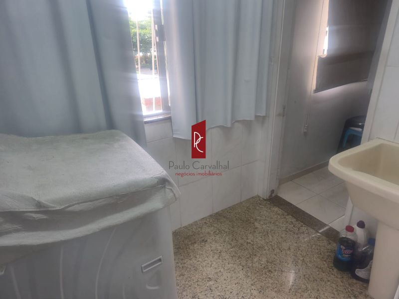 Lindo Apartamento de Frente na Vila da Penha com 3Qtos, Varanda e Vaga de Garagem!