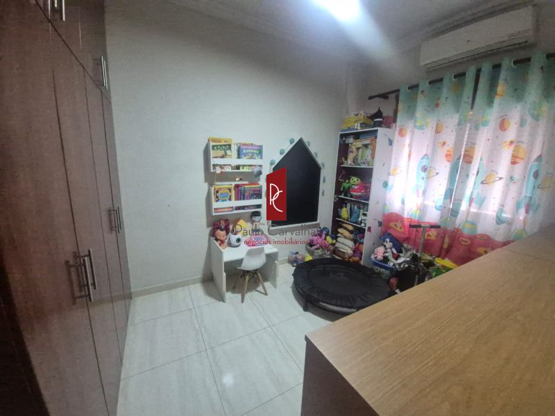 Lindo Apartamento de Frente na Vila da Penha com 3Qtos, Varanda e Vaga de Garagem!
