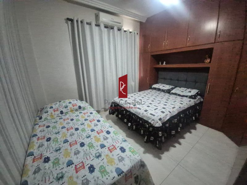 Lindo Apartamento de Frente na Vila da Penha com 3Qtos, Varanda e Vaga de Garagem!