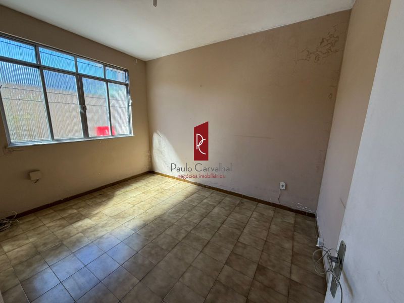 EXCELENTE LOCALIZA��O, EM RUA FECHADA - CASA �NICA