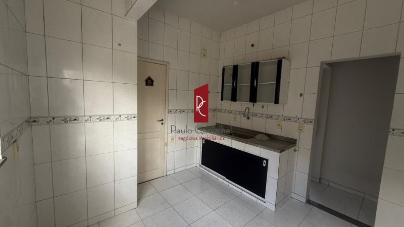 EXCELENTE APARTAMENTO 2 QUARTOS EM OLARIA