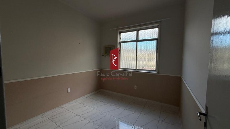 EXCELENTE APARTAMENTO 2 QUARTOS EM OLARIA