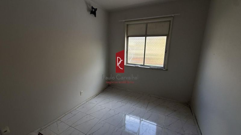 EXCELENTE APARTAMENTO 2 QUARTOS EM OLARIA