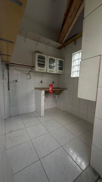 EXCELENTE APARTAMENTO 2 QUARTOS EM OLARIA