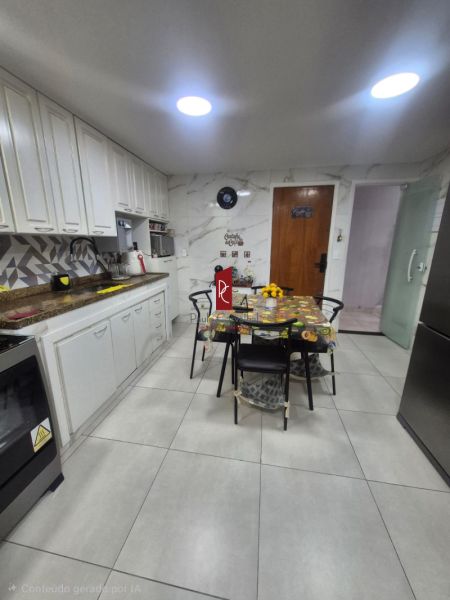 APARTAMENTO DE FRENTE COM 80 m² ,2 QTS, DEPENDÊNCIA COMPLETA E VAGA DE GARAGEM
