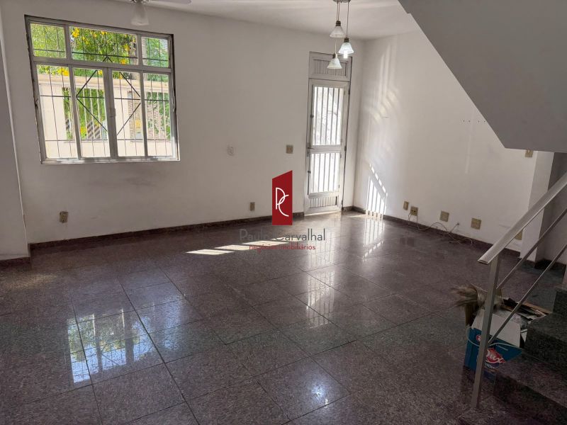 EXCELENTE CASA FRENTE DE RUA À VENDA NA VILA DA PENHA!
