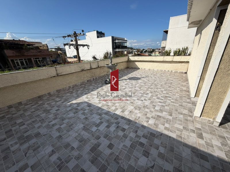 EXCELENTE CASA FRENTE DE RUA À VENDA NA VILA DA PENHA!