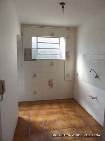 APTO 2 quartos  no bairro Humait� em Porto Alegre/RS