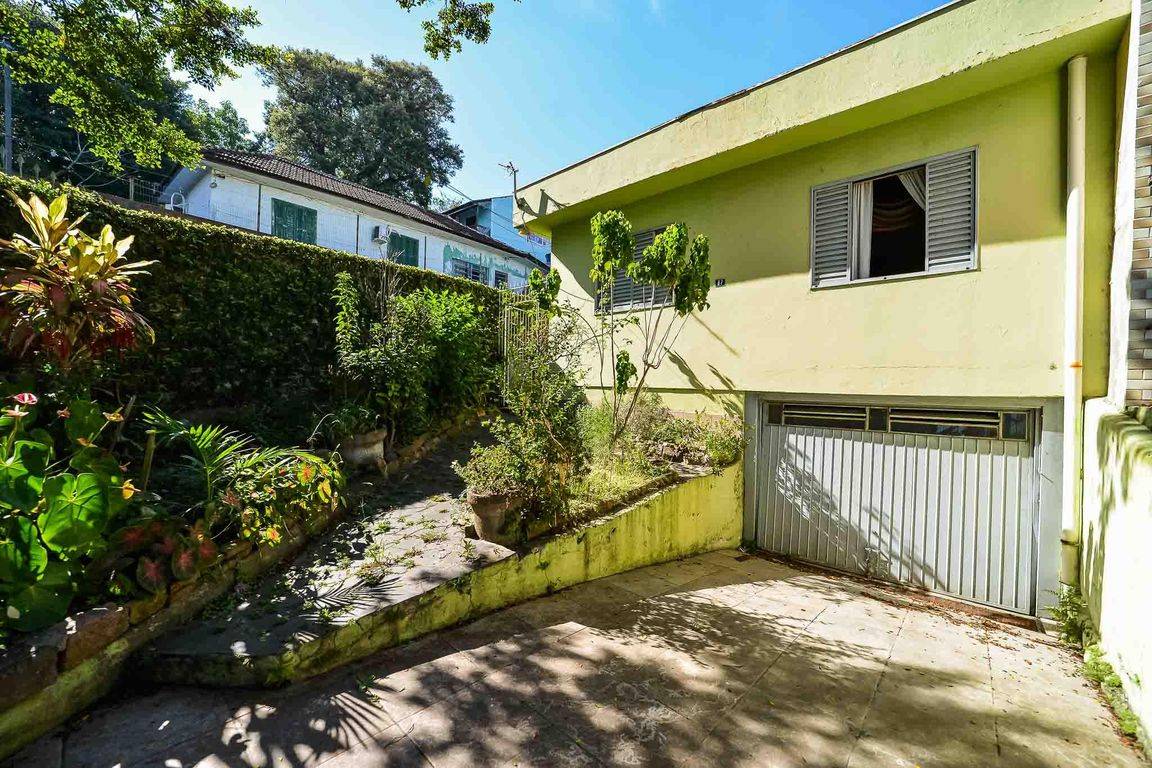 CASA 3d  no bairro Vila Jardim em Porto Alegre - Imobiliária Verde Vale | Alvorada - RS 