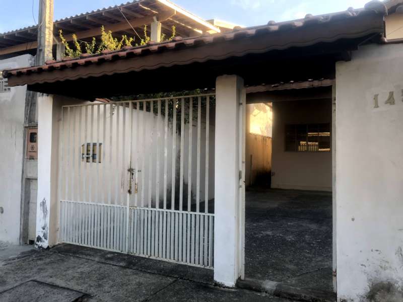CASA 3 quarto(s)  no Coopemi