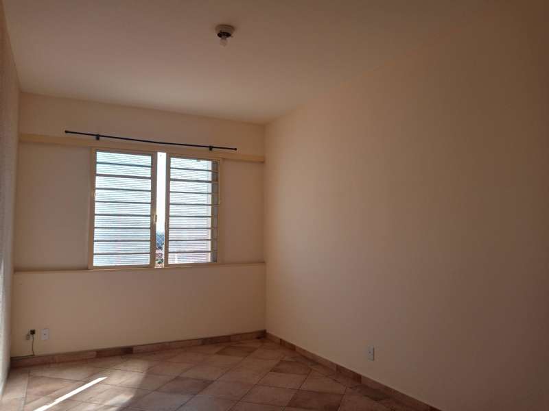 APARTAMENTO 3 quarto(s)  no Centro