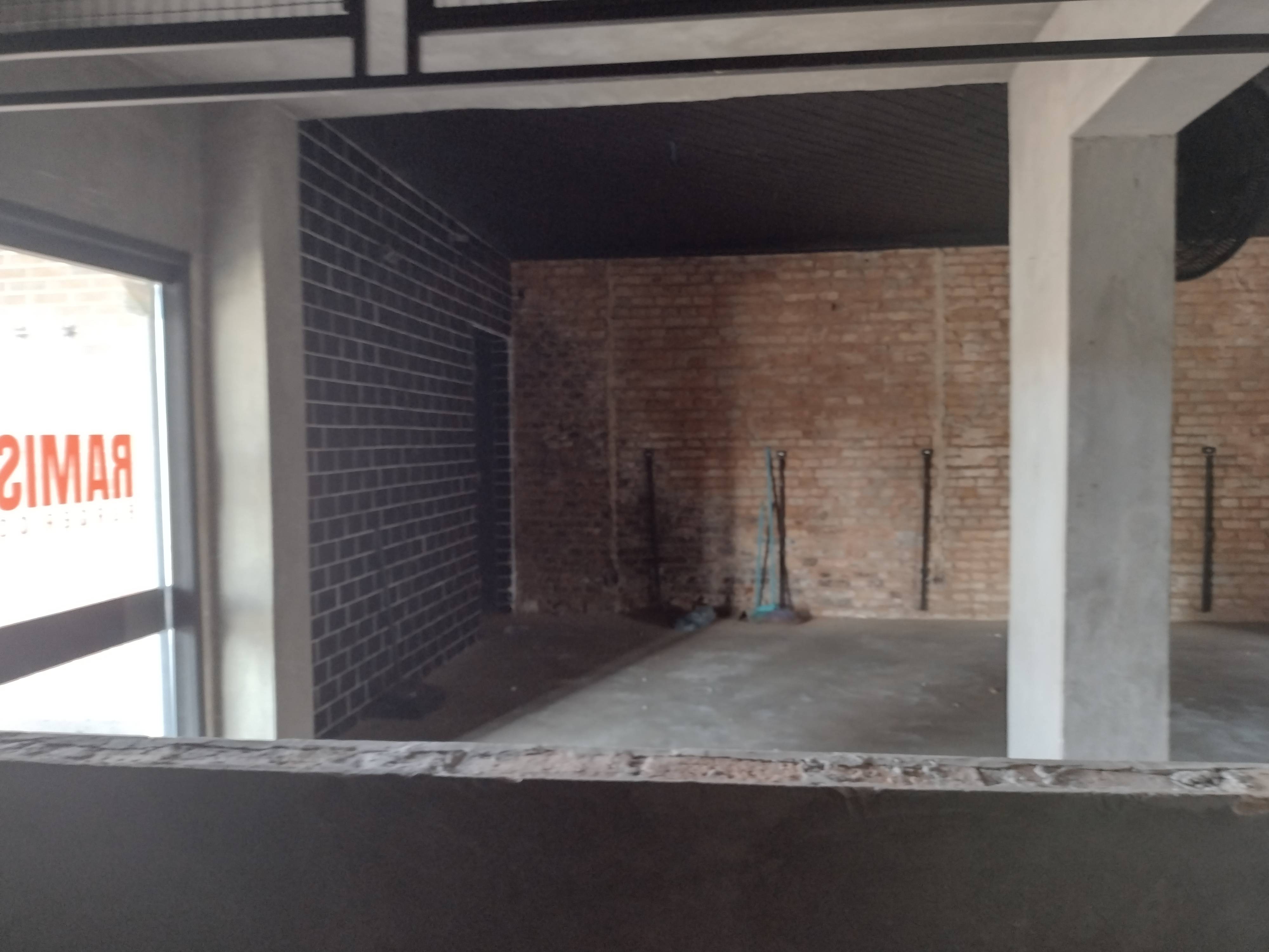 PONTO COMERCIAL no Vila Comendador Rodrigues Alves